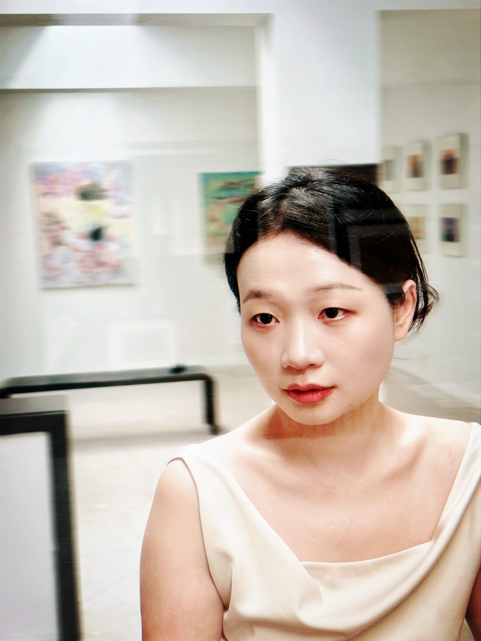 Artist Tang Ying: Finding Her Own Scale Between Teaching, Painting, and the Art Scene